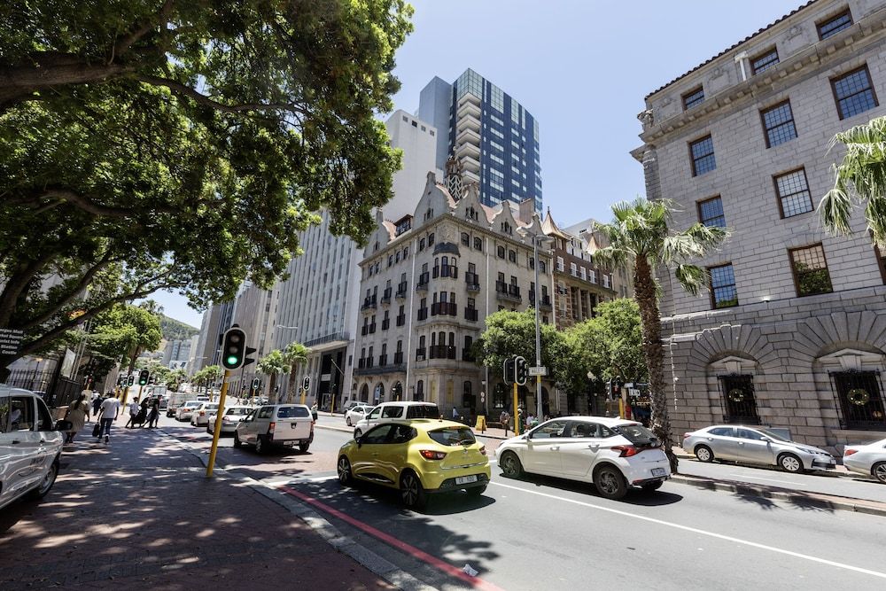 undefined Mandela Rhodes T1002 2