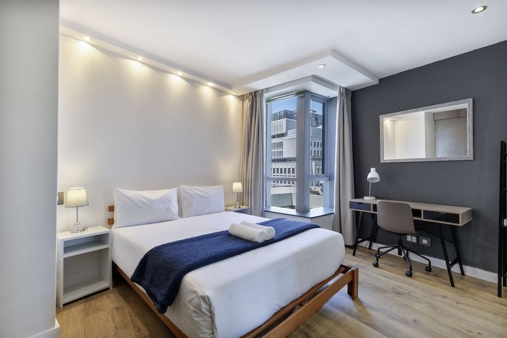 undefined Mandela Rhodes T1002 7