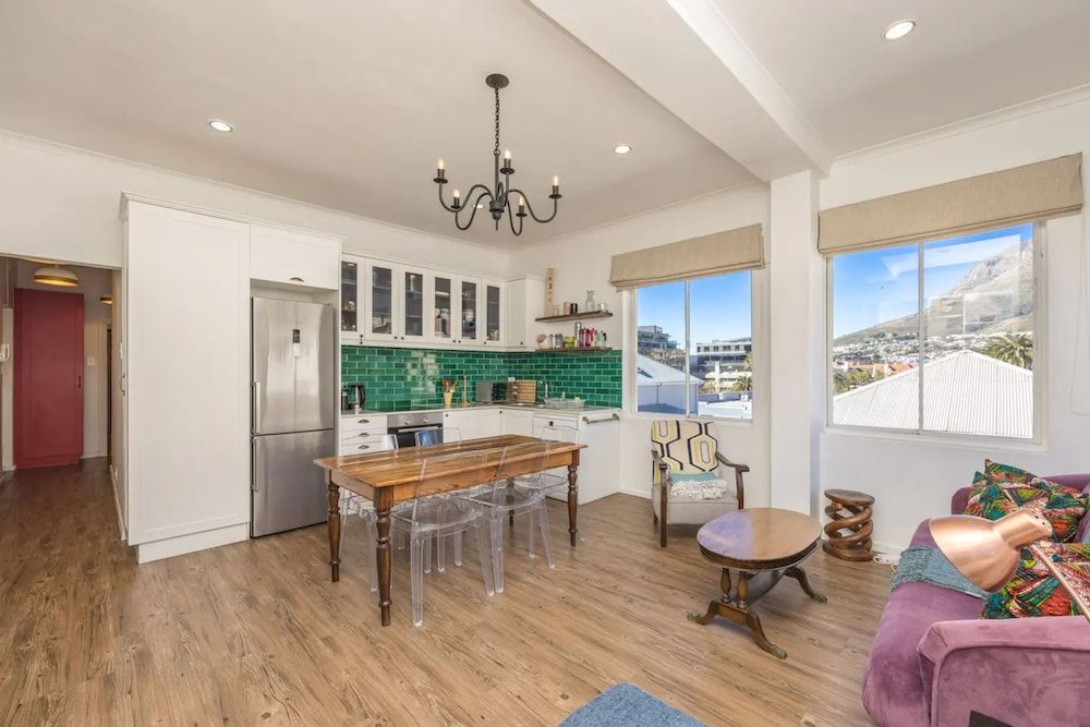 Amazing 2 Bedroom Apartment With Mountain Views on Kloof Street Basic Apartment, Multiple Beds 13