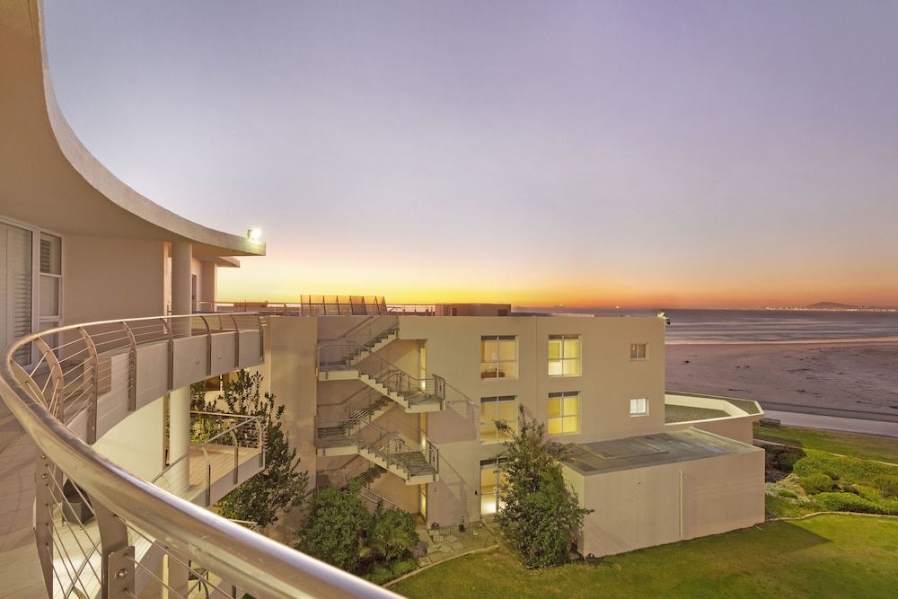 undefined Lagoon Beach 302A by HostAgents 3