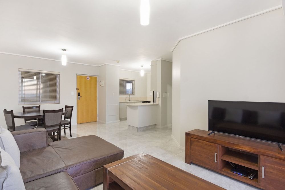 Lagoon Beach 302A by HostAgents Apartment (2 Bedrooms) 15