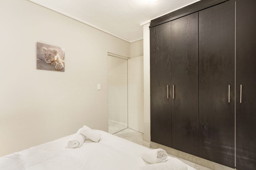 Lagoon Beach 302A by HostAgents Apartment (2 Bedrooms) 12