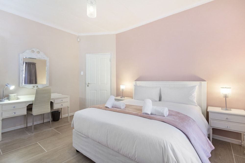 undefined Joubert 107 by HostAgents 7