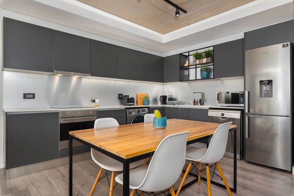 The Signature 116 Deluxe Apartment 13