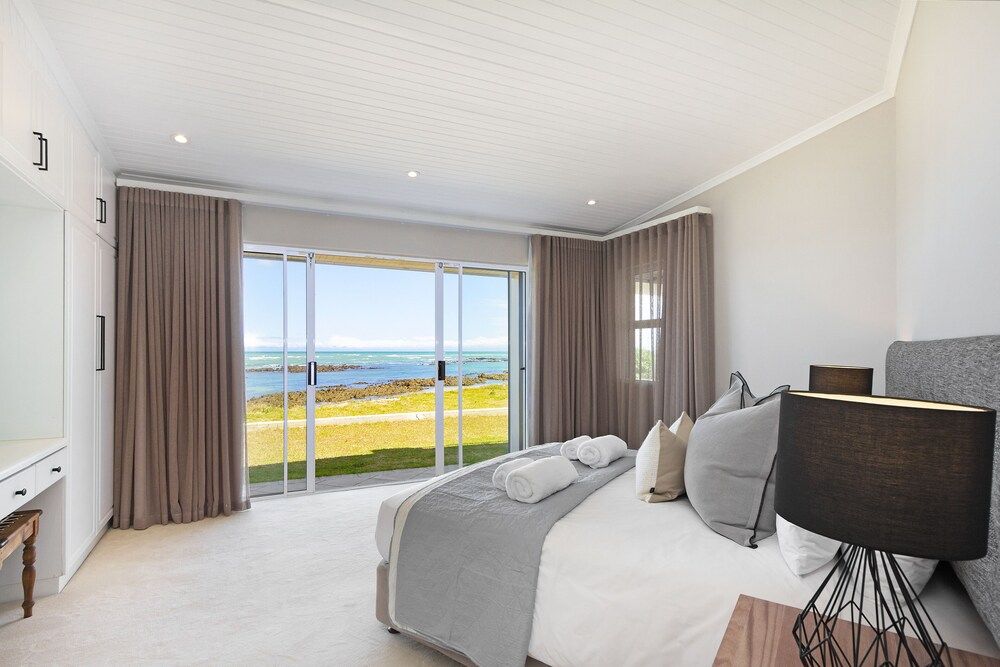 Villa Kyma by HostAgents House (6 Bedrooms) 7