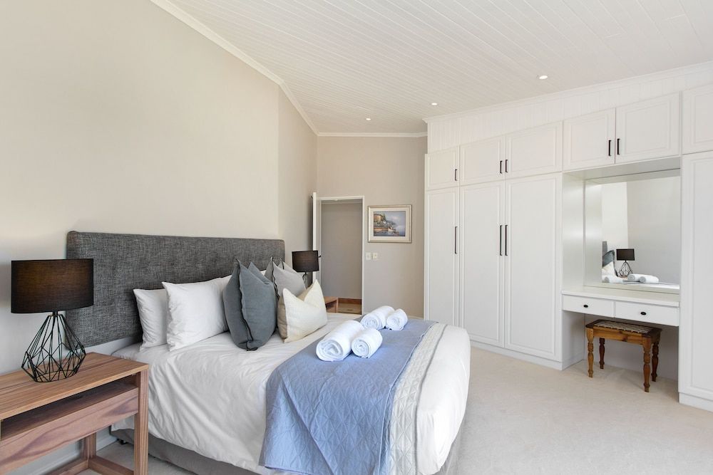 Villa Kyma by HostAgents House (6 Bedrooms) 8