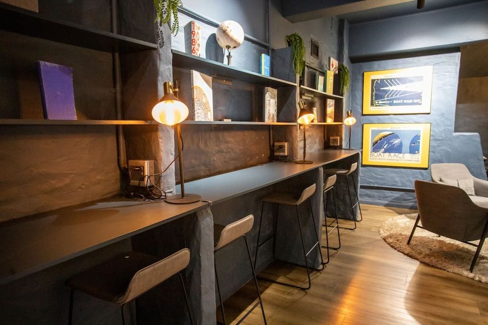 undefined Beautiful Apartment With Iconic Mountain Views 10