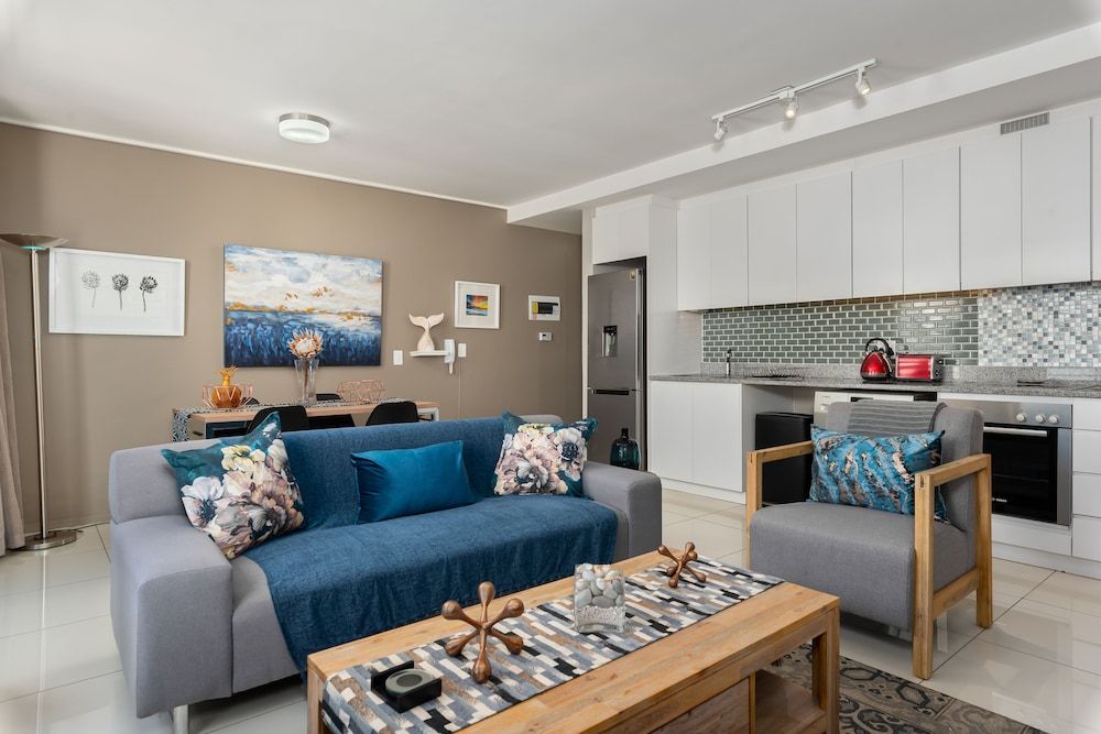 The Odyssey 407 Comfort Apartment 4