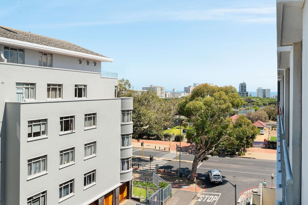 undefined The Odyssey 407 3