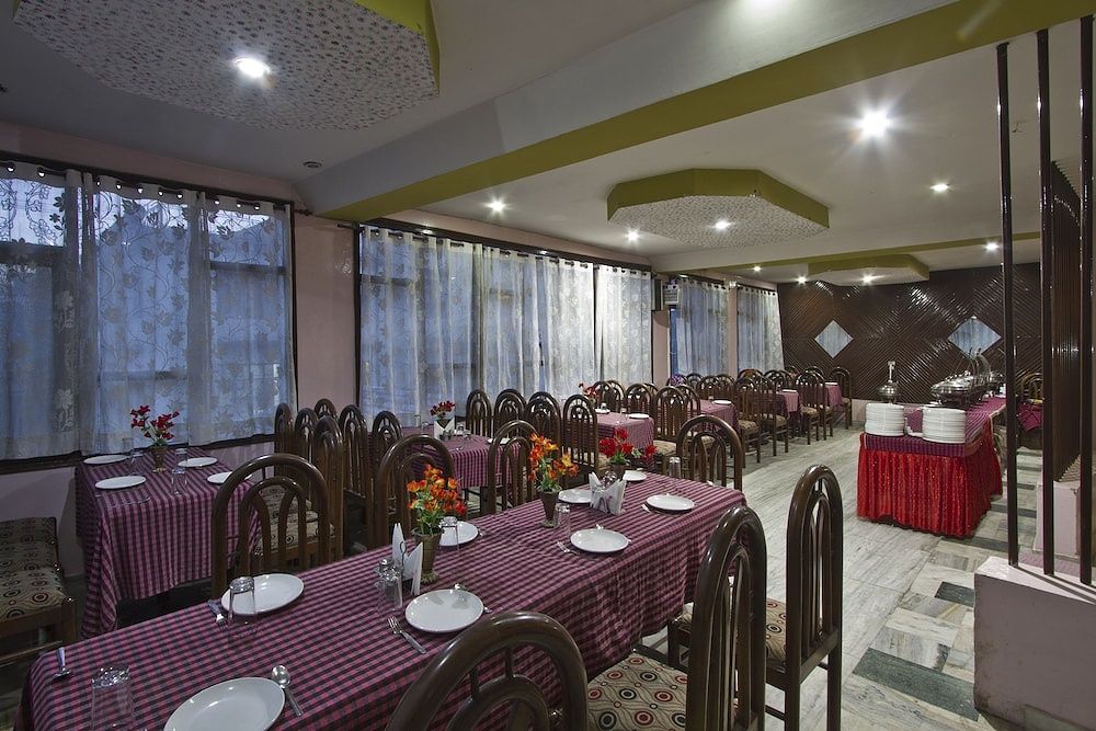 undefined Hotel Sitara International 5