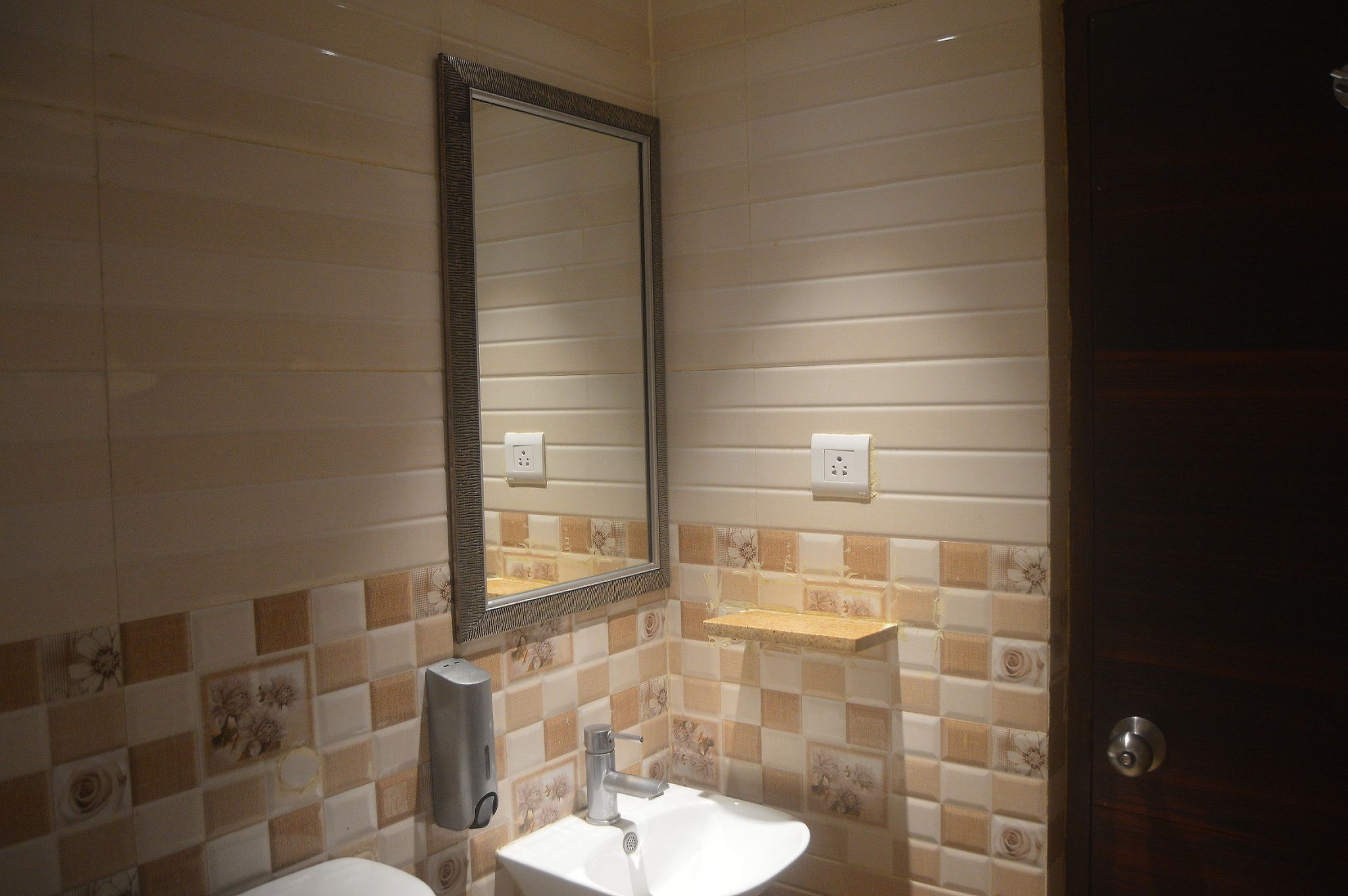 Hotel Southern Grand Deluxe Room 7