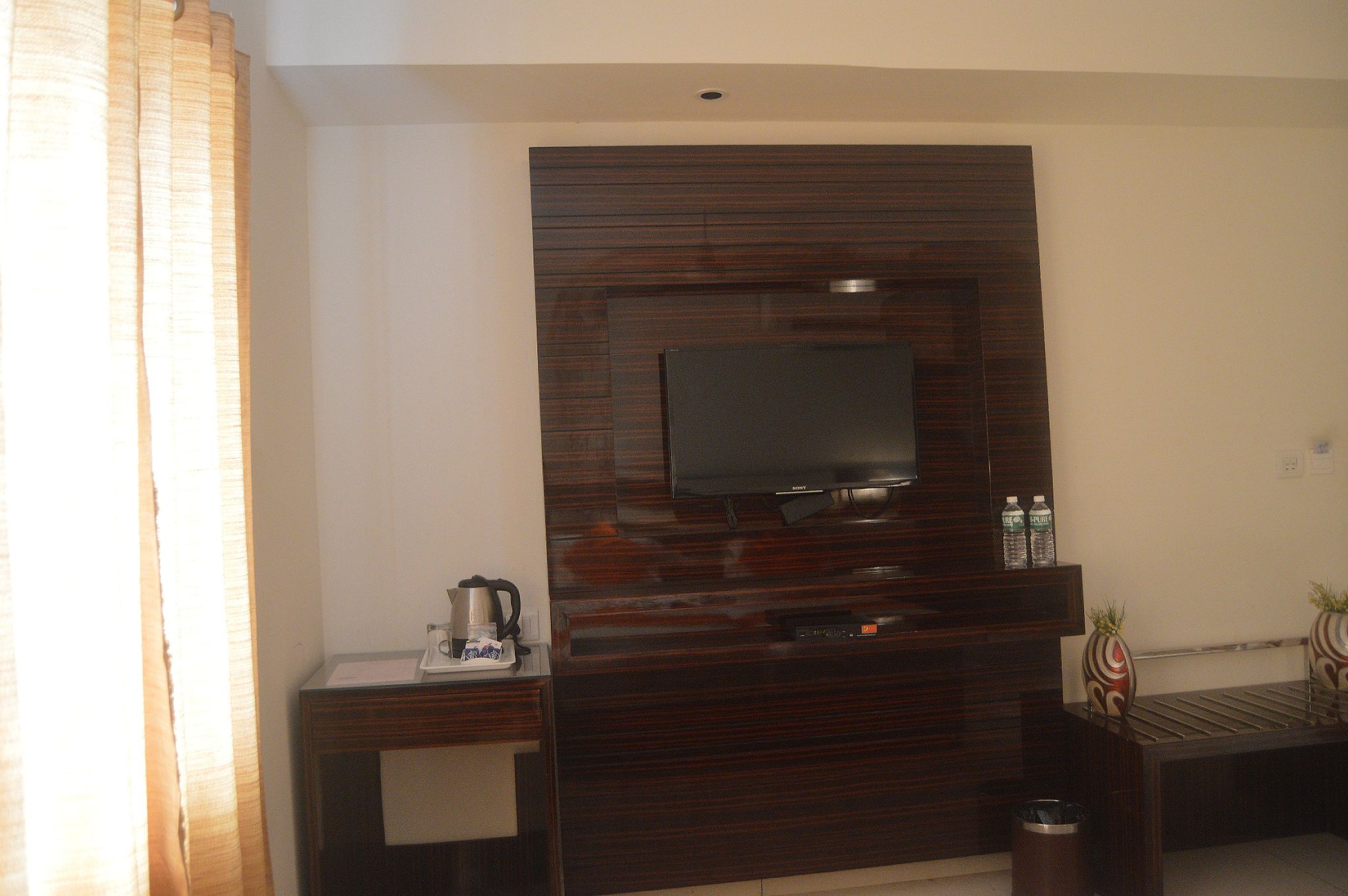 Hotel Southern Grand Deluxe Room 4