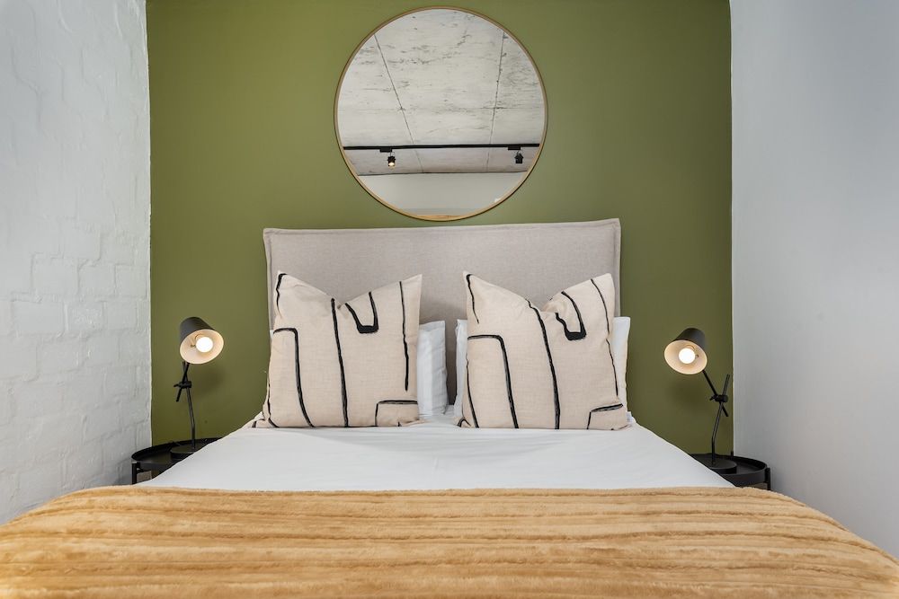 undefined FortyonL 709 9