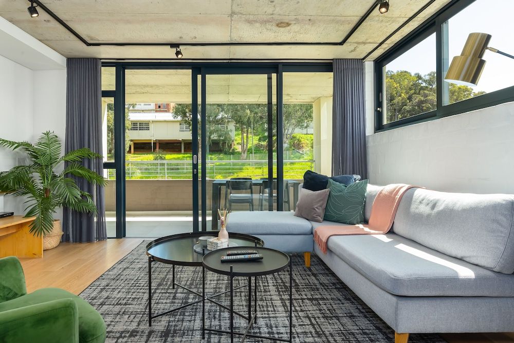 FortyonL 709 Exclusive Apartment 13