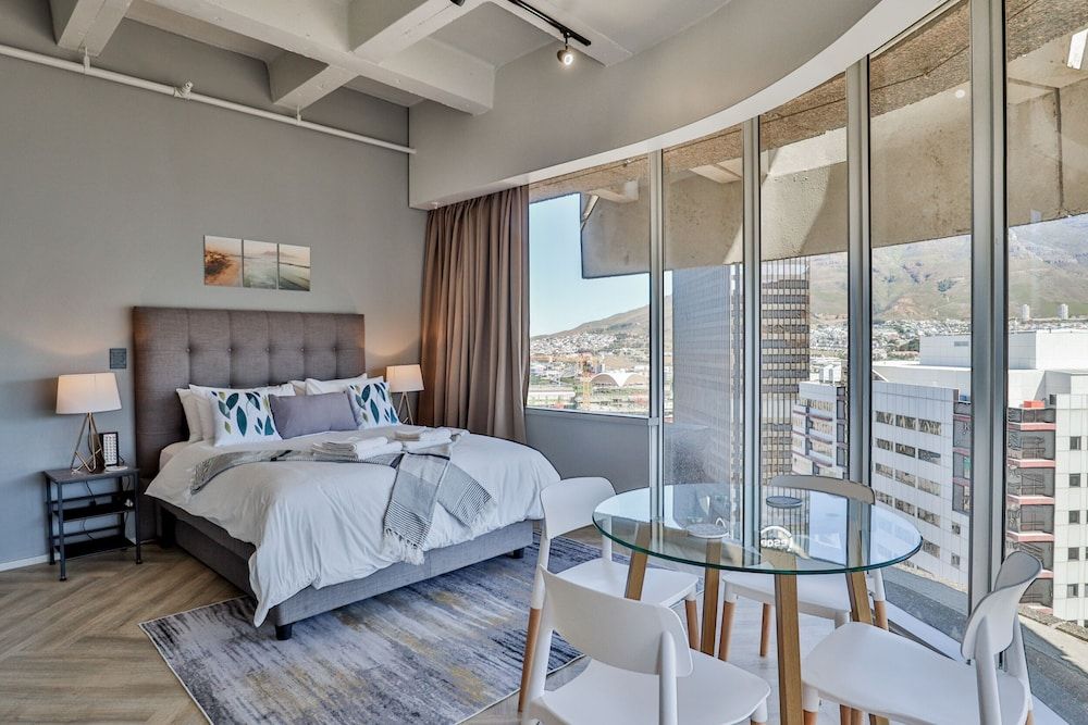 undefined One Thibault Square 1605 by CTHA 4