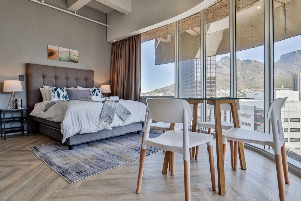 undefined One Thibault Square 1605 by CTHA 5