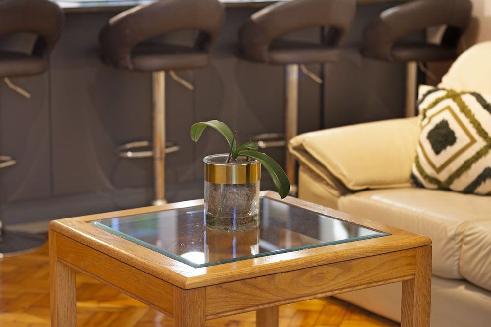 Capri Court Unit 6 by HostAgents Grand Apartment 19