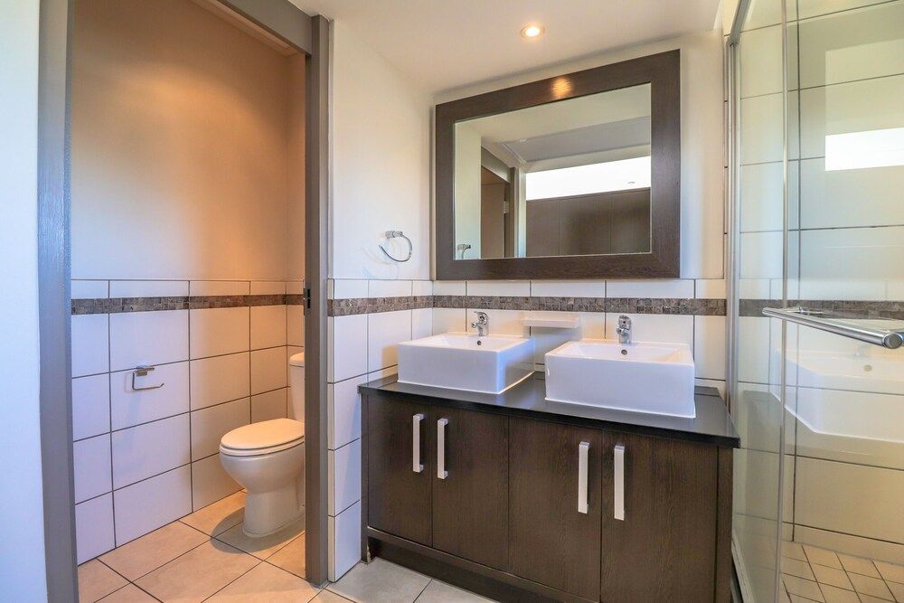 Manhattan Towers 506 by CTHA Apartment (2 Bedrooms) 22