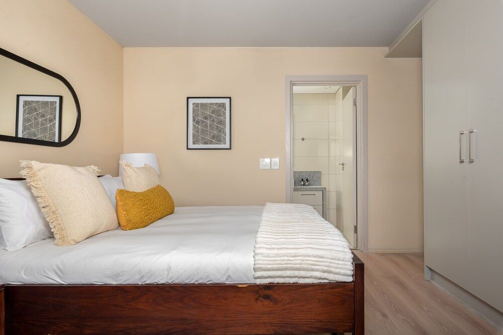 undefined The Legacy 107 8