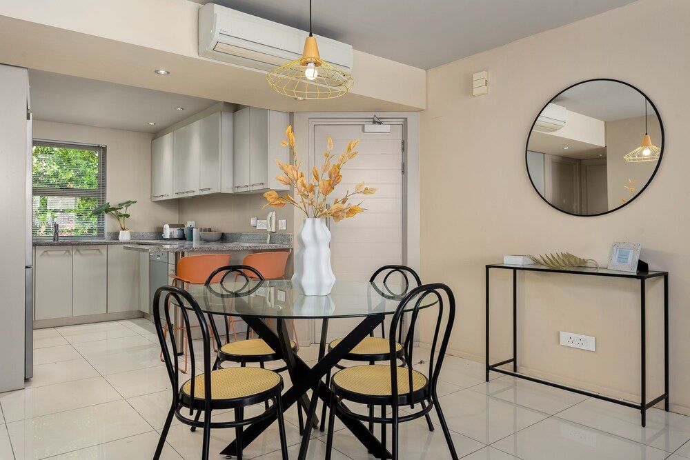 The Legacy 107 Exclusive Apartment 12