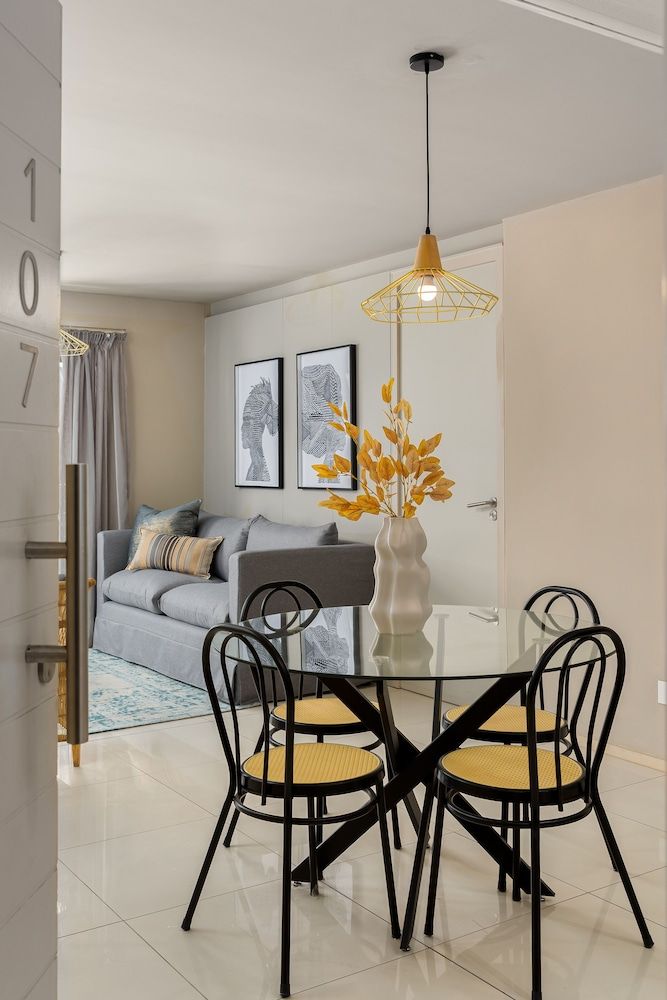 The Legacy 107 Exclusive Apartment 14