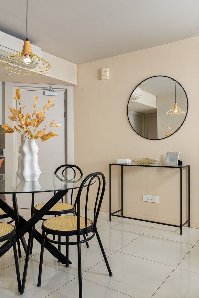 The Legacy 107 Exclusive Apartment 13