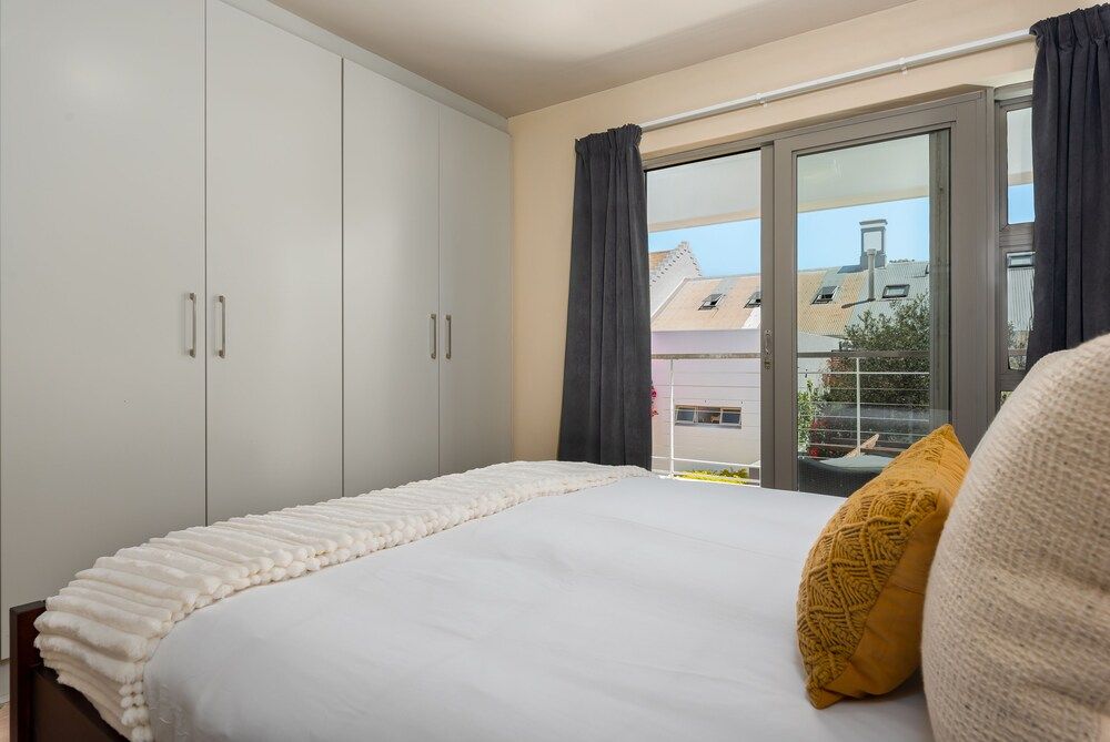 undefined The Legacy 107 9