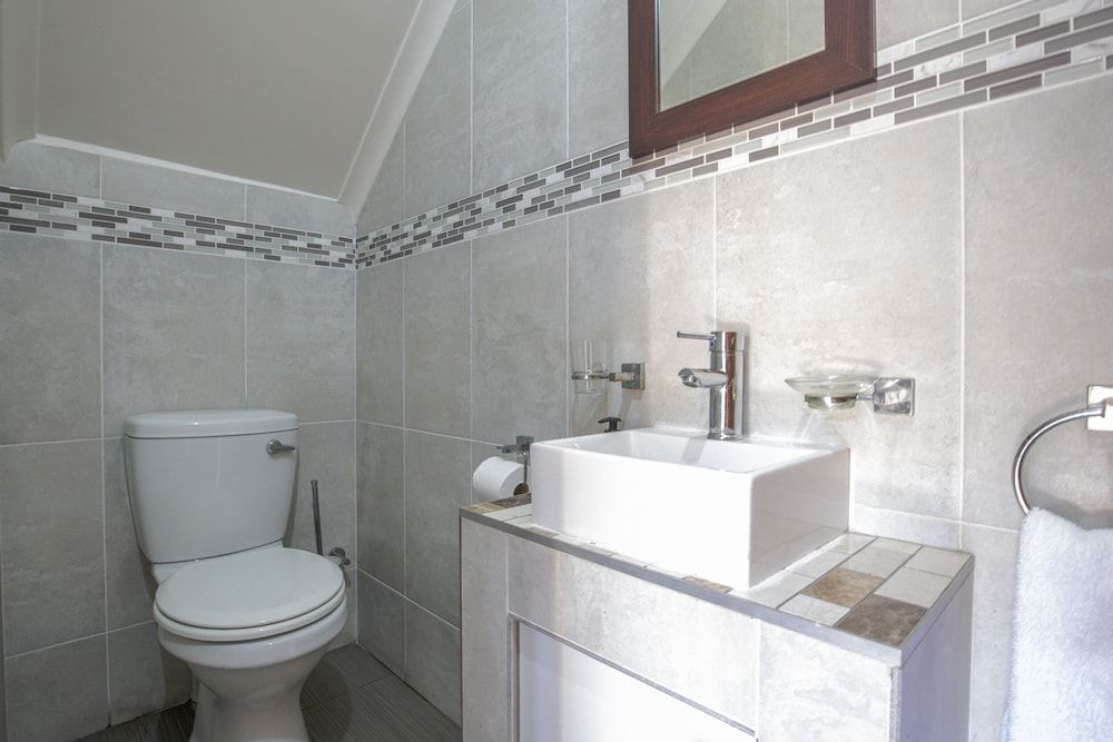 Howard Davis 28B by CTHA Comfort House 17