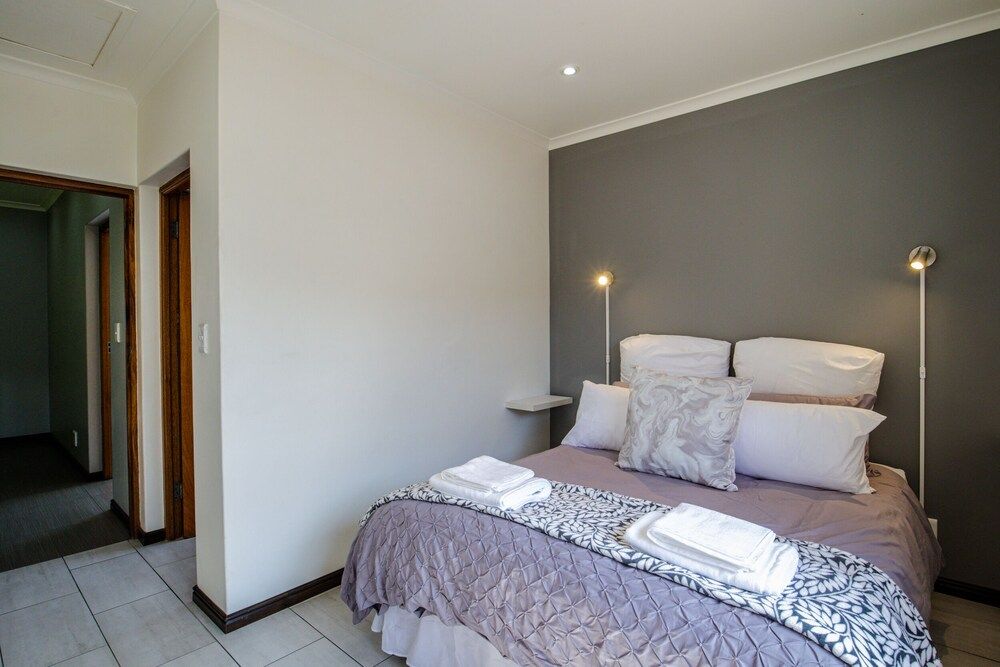 Howard Davis 28B by CTHA Comfort House 3