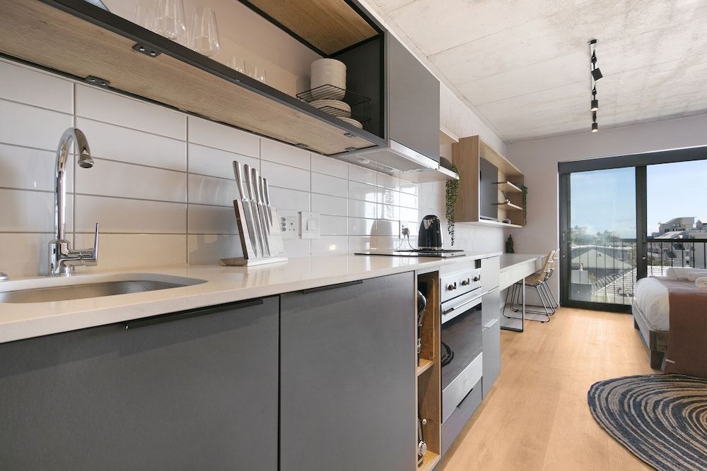 undefined The Ivory 303 by HostAgents 10