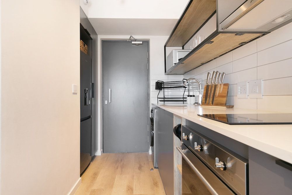 The Ivory 303 by HostAgents City Apartment 9