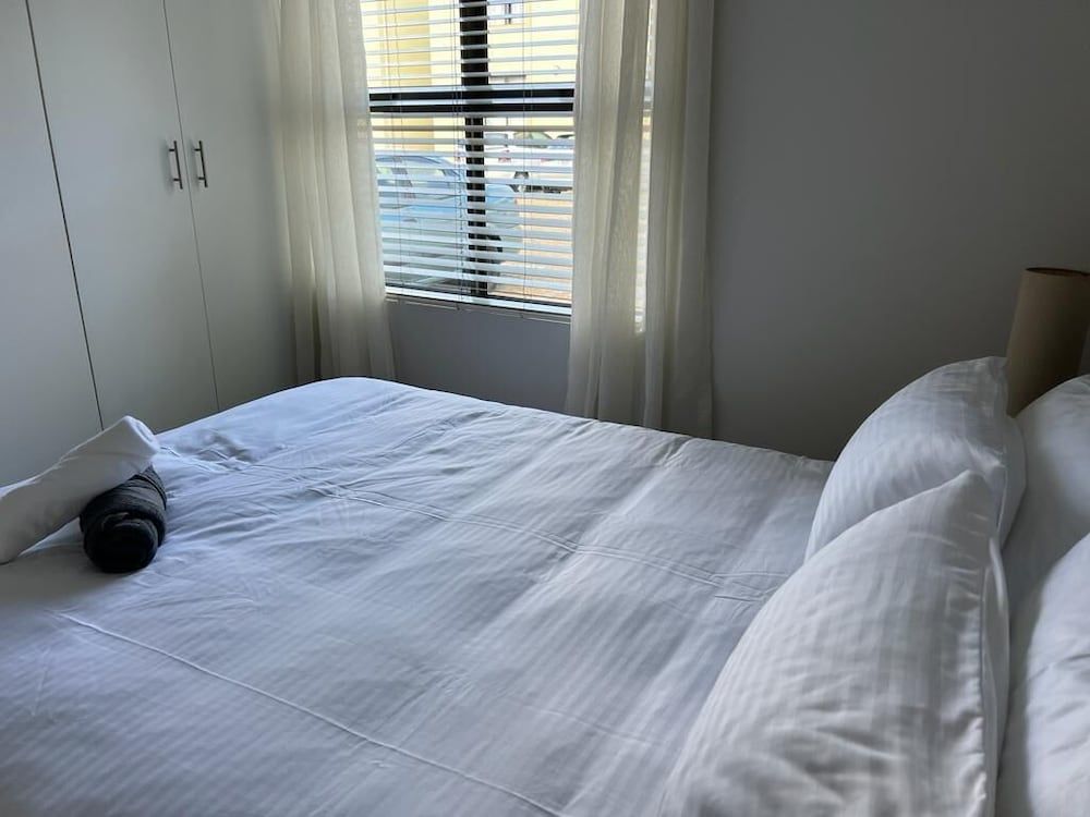 undefined Happy Home Rondebosch 9