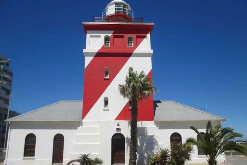 undefined Spacious Studio Apartment With Full Ocean View at Mouille Point 3