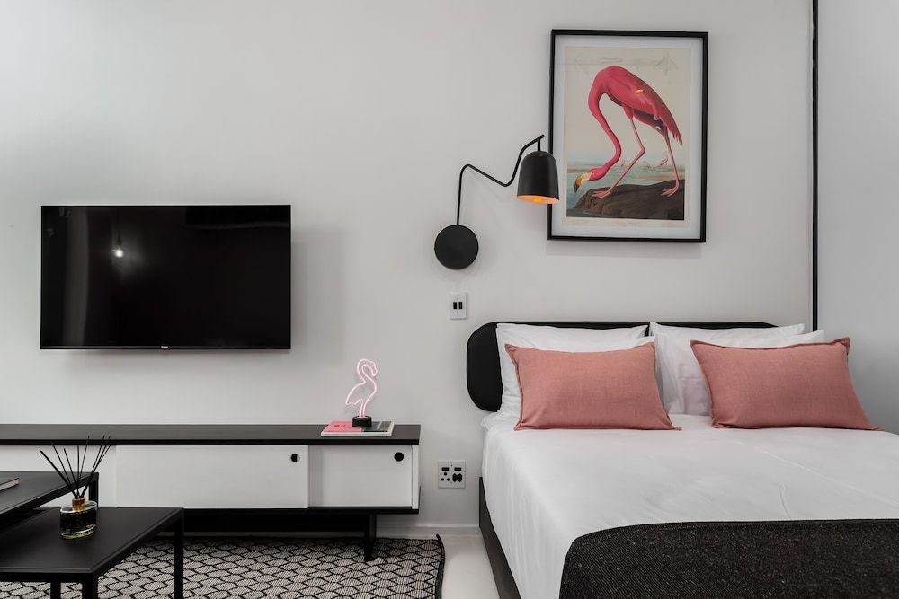 undefined The Flamingo 708 9