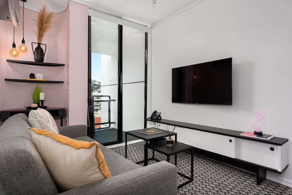 The Flamingo 708 Grand Studio 15