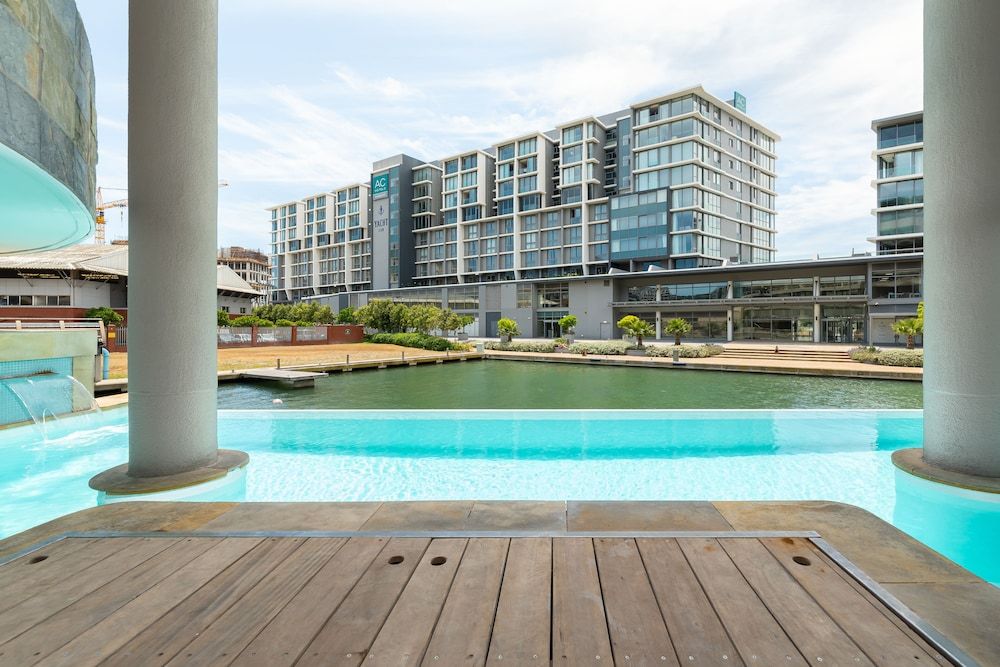 undefined Canal Quays 607 7