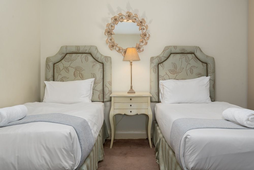 Canal Quays 607 Exclusive Apartment 6