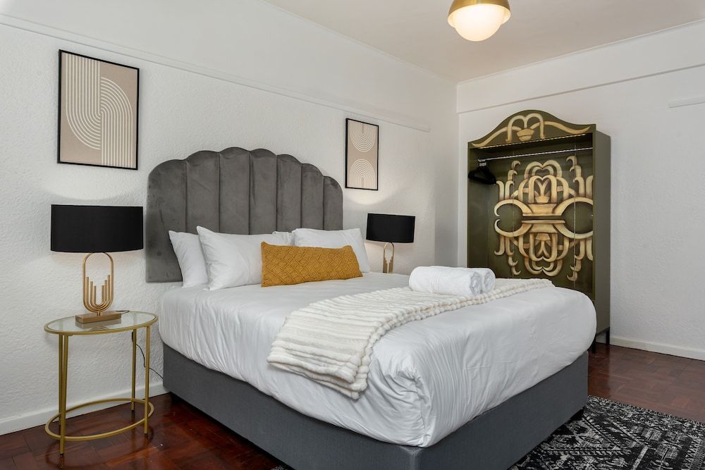 undefined Plomarion 1 8