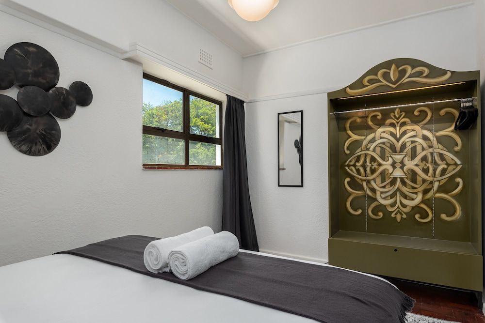 undefined Plomarion 1 3