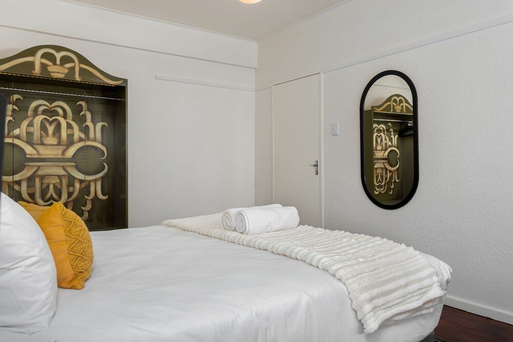 undefined Plomarion 1 9