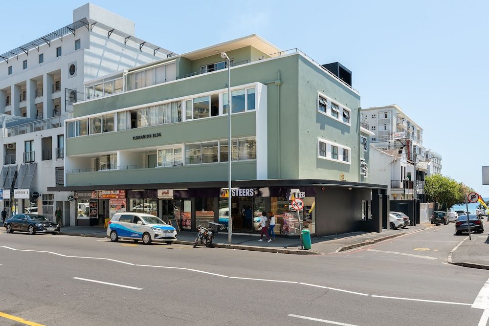 undefined Plomarion 1 2