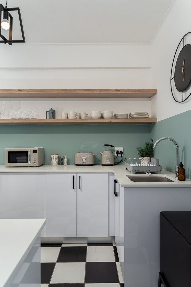 Plomarion 1 Grand Apartment 16