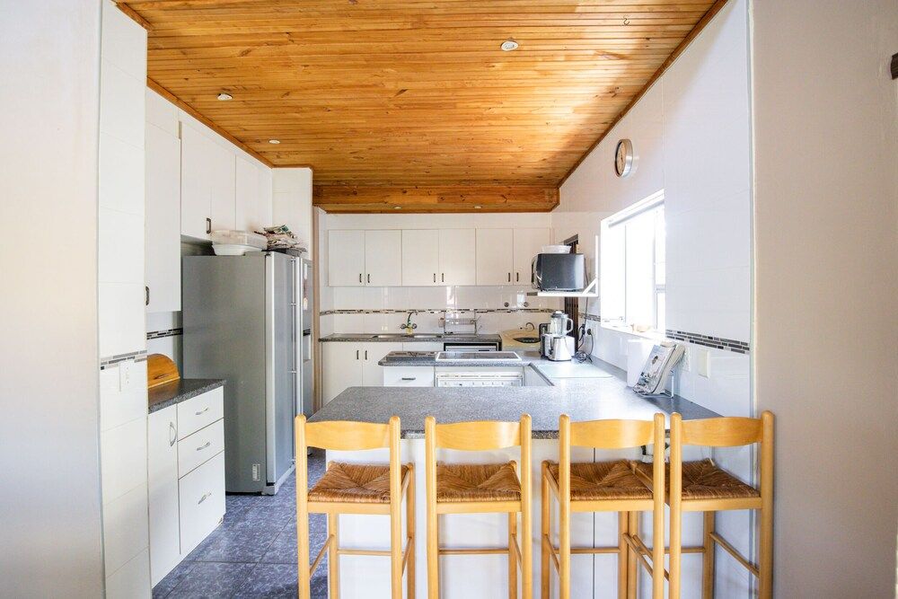 Fairview Crescent 03 by CTHA House (4 Bedrooms) 9