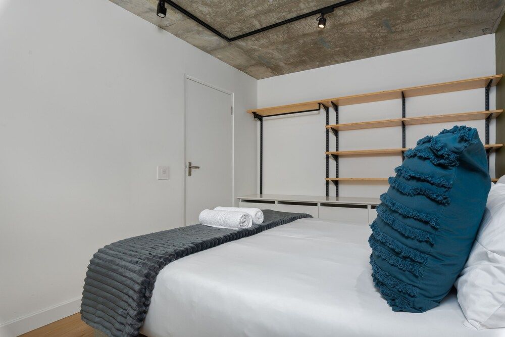 undefined FortyOnL 608 9