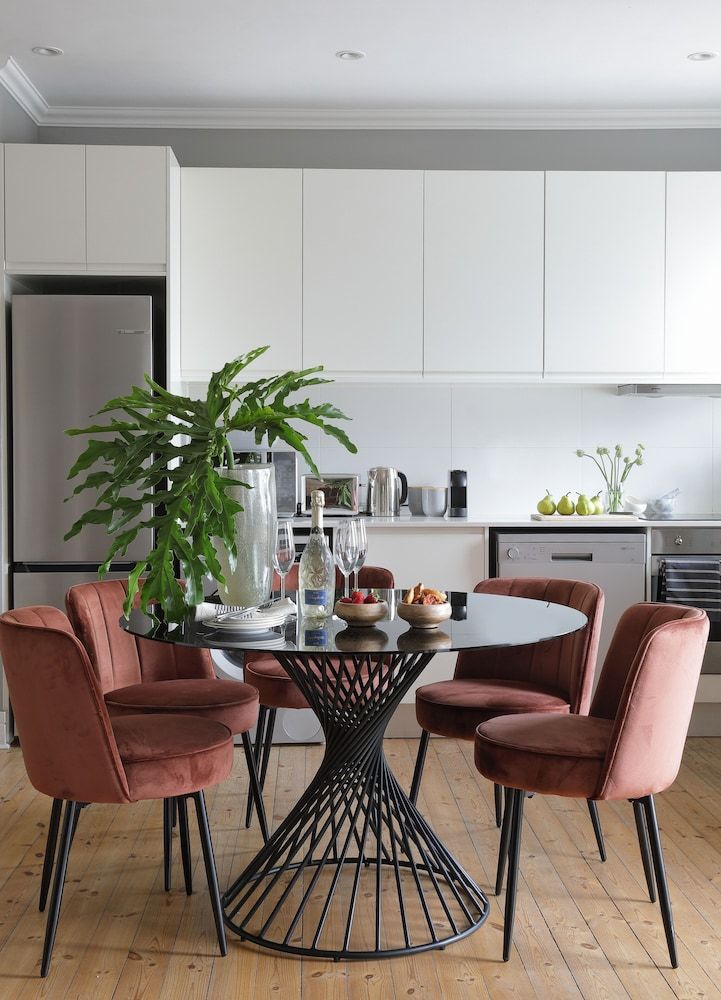 undefined Warwick Mansions 5 9