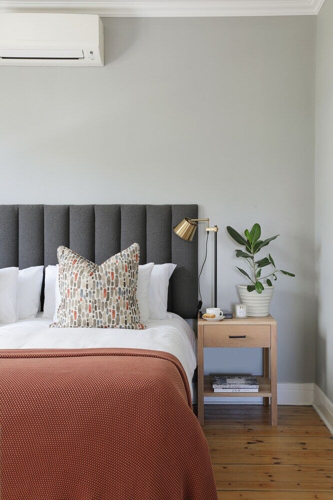 undefined Warwick Mansions 5 6