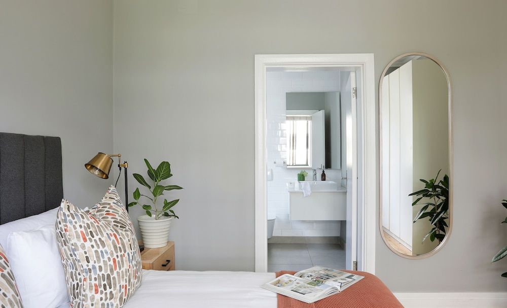 undefined Warwick Mansions 5 7