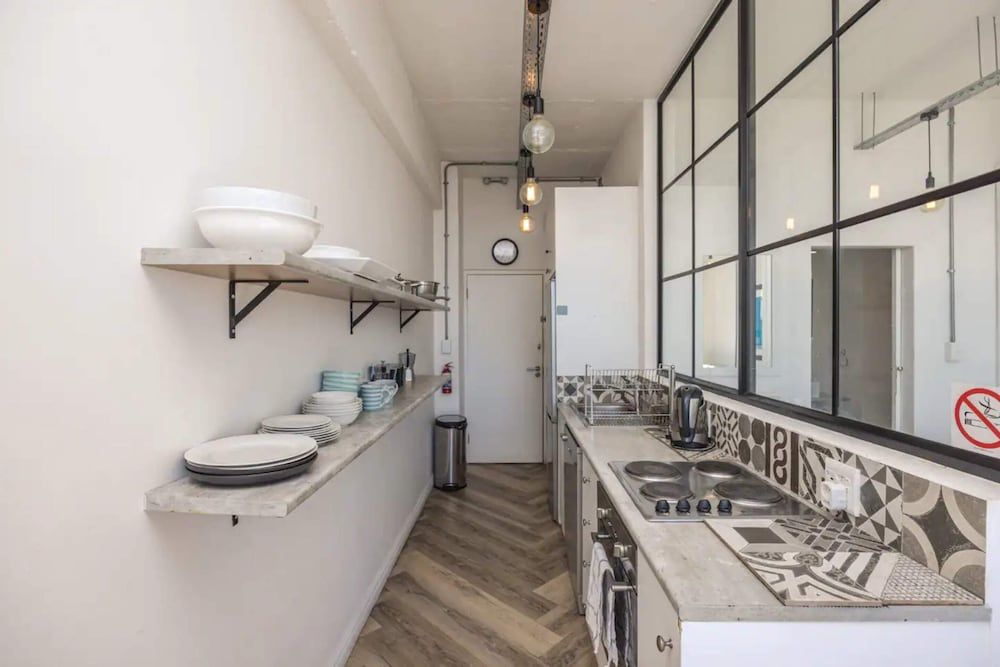 undefined Homely Studio Apartment in Cape Town 7