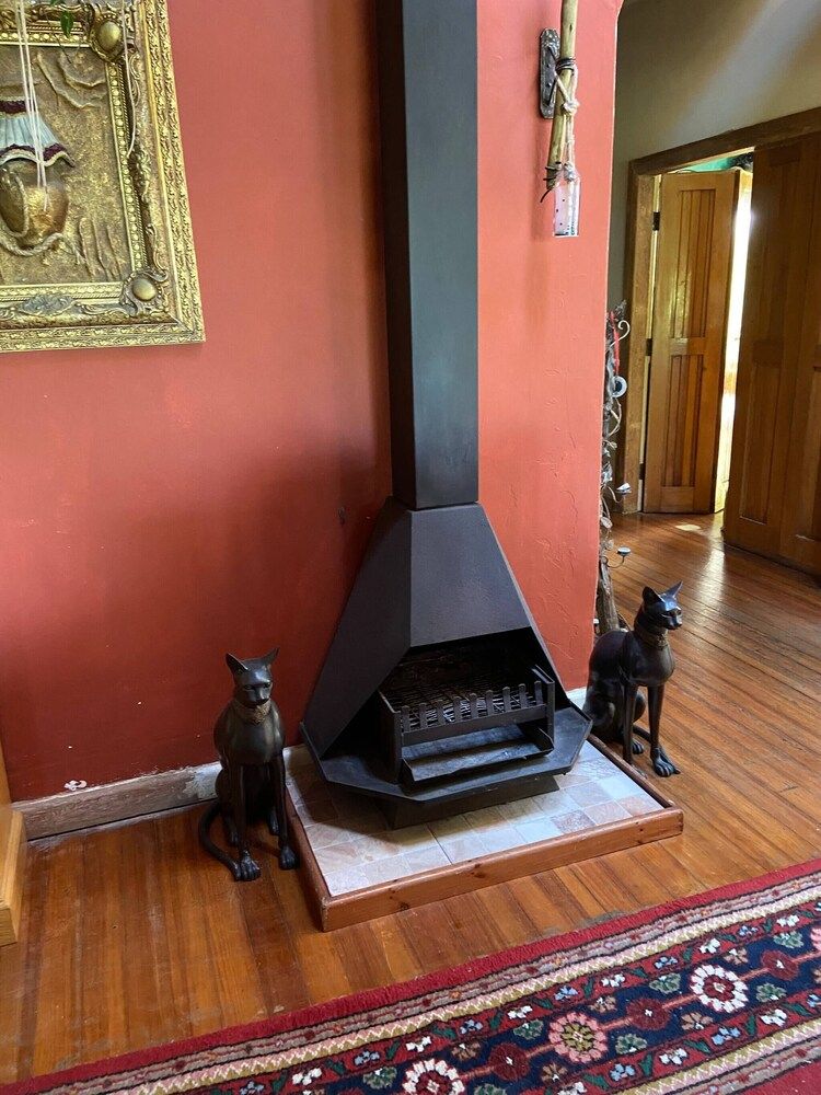 Room-living In Camps Bay Blue Room, 1 Bedroom, Balcony, Garden View 8