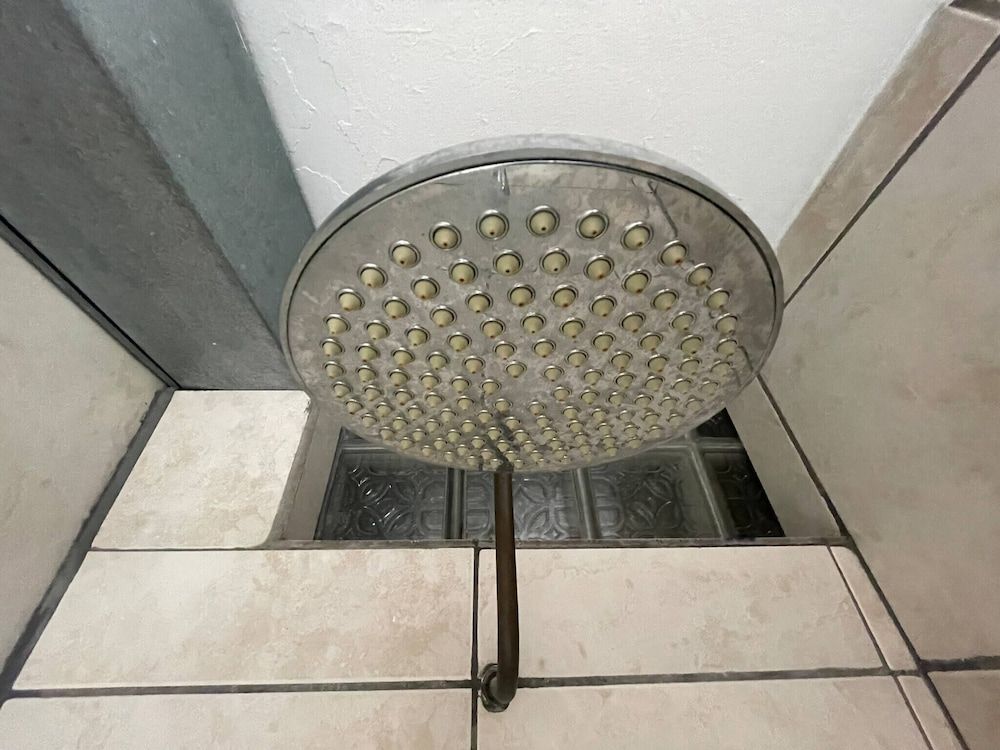 Room-living In Camps Bay Summer Room, 1 Bedroom, Balcony, Garden View 12